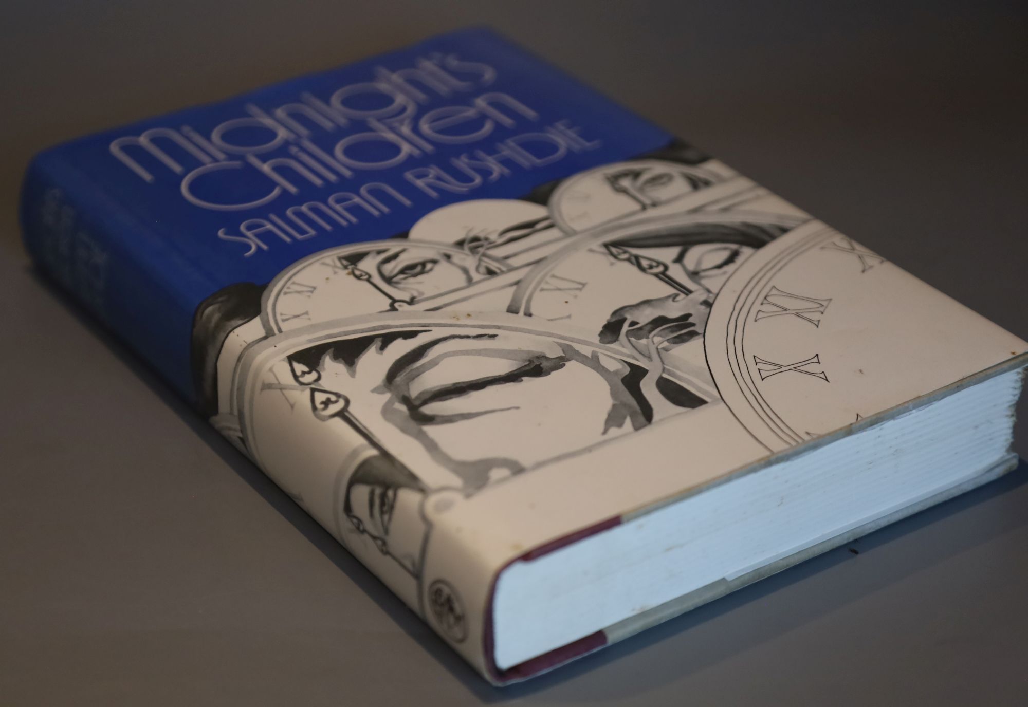 Rushdie, Salman - Midnights Children, 1st issue with the American sheets, in unclipped d.j., designed by Bill Botten, owners inscript